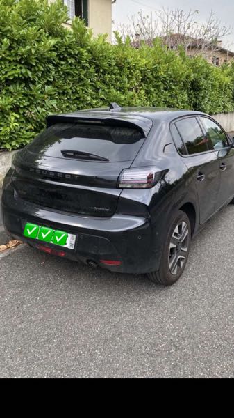 Peugeot 208 II 1.2 PURETECH 100 S&amp;S ALLURE EAT8