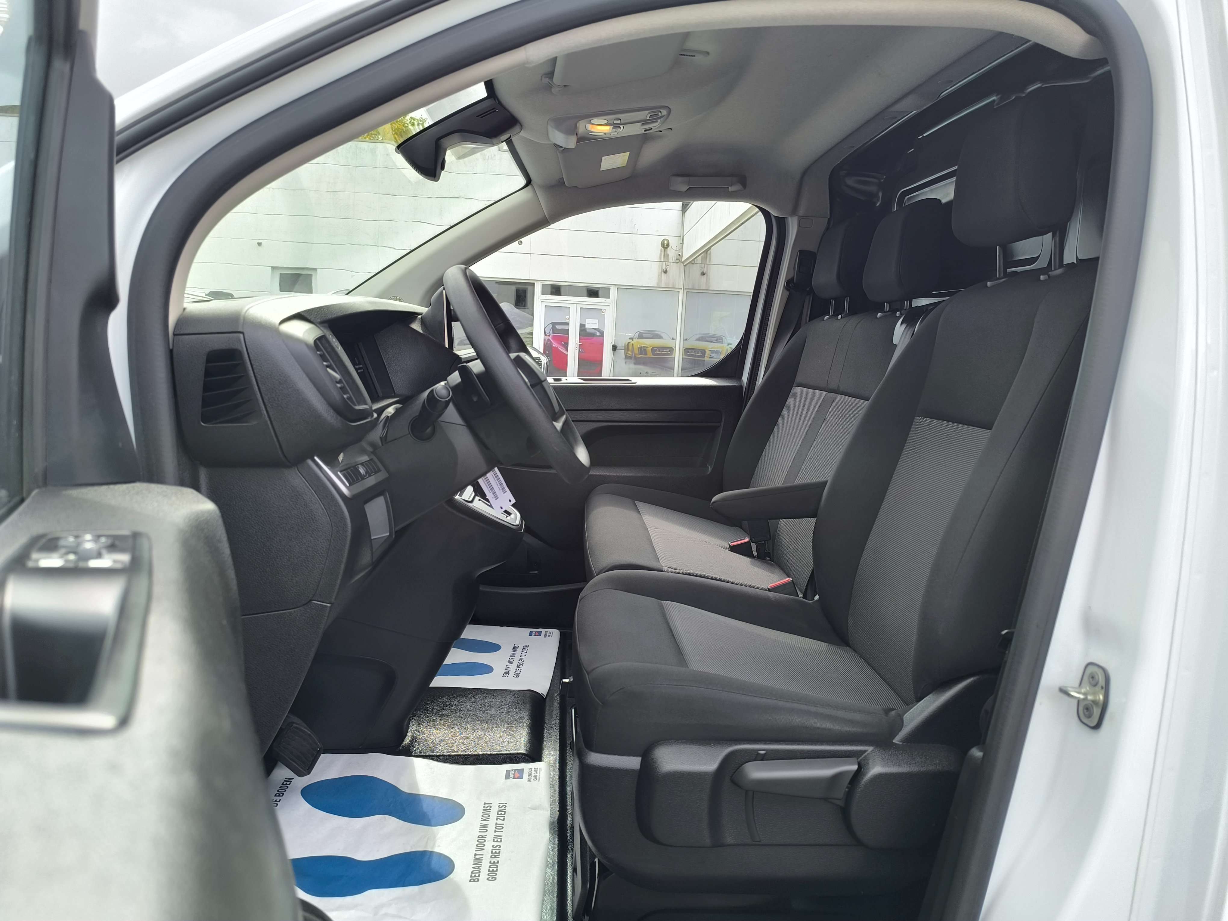Peugeot Expert 2.0 HDi L1 B.AUTO 177CV 3 PLACES COCKPIT NEW MODEL