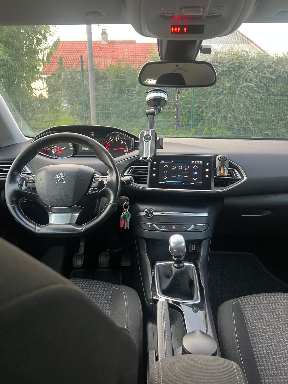 Peugeot 308 II (2) 1.5 BLUEHDI 100 S&amp;S ACTIVE BUSINESS
