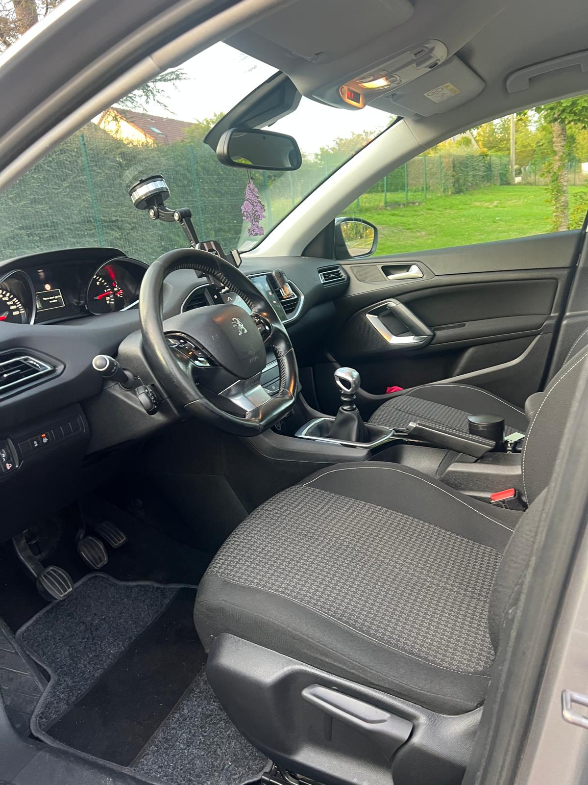 Peugeot 308 II (2) 1.5 BLUEHDI 100 S&amp;S ACTIVE BUSINESS