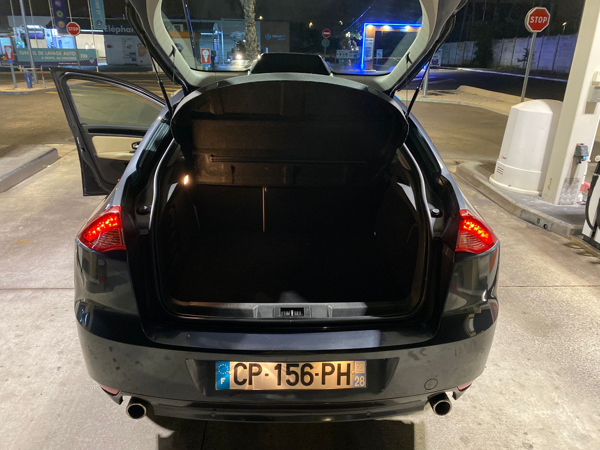 Renault Laguna III 2.0 DCI 150 8CV INITIALE