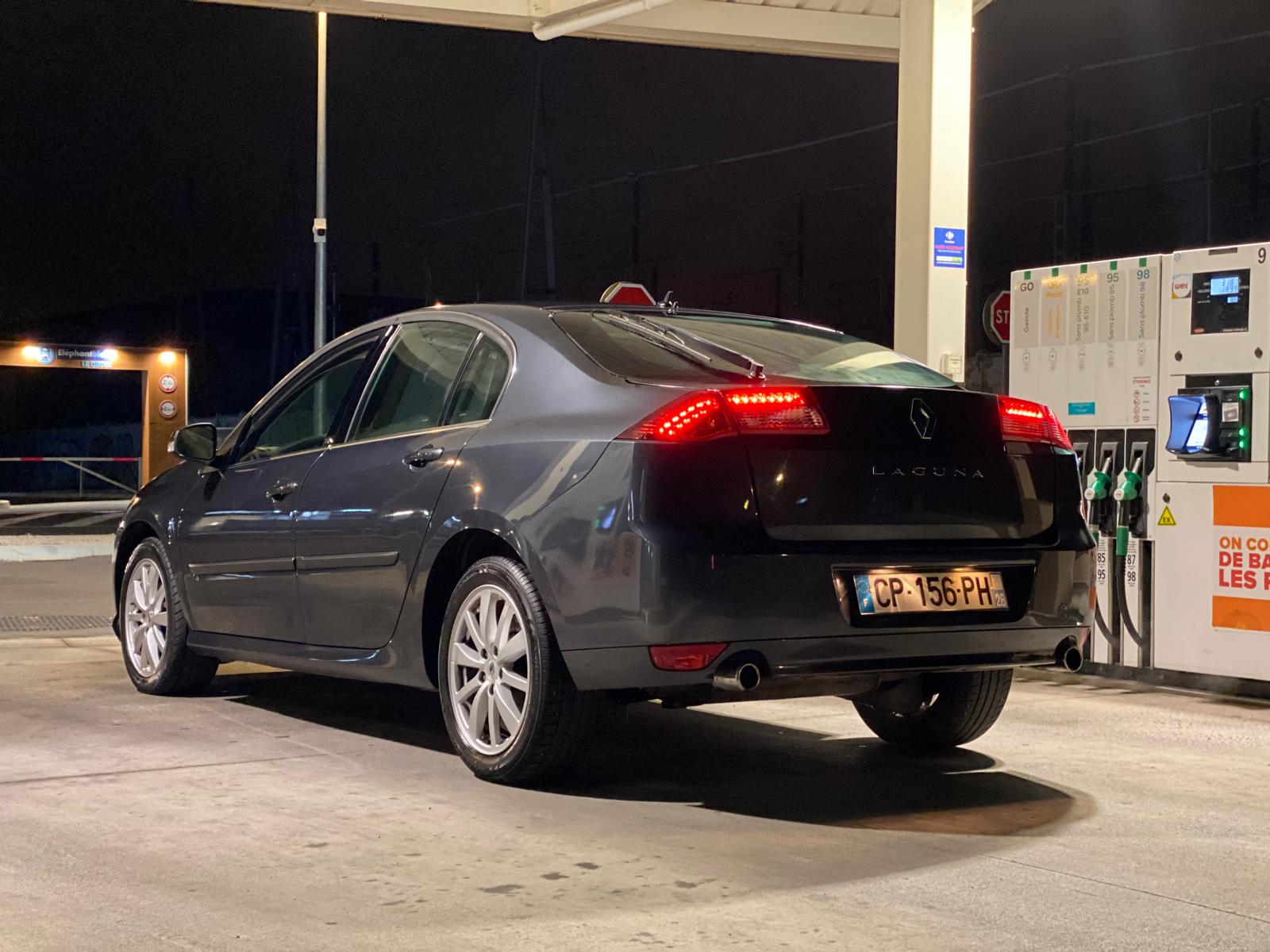 Renault Laguna III 2.0 DCI 150 8CV INITIALE