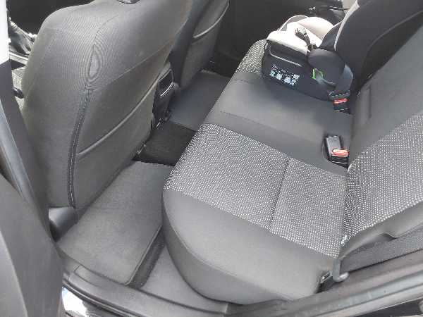 Toyota Auris Toyota aurais 1.4 D pour plus d'info 0488823306