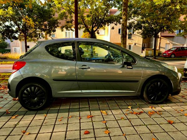Peugeot 207 1.4 75 STYLE 3P