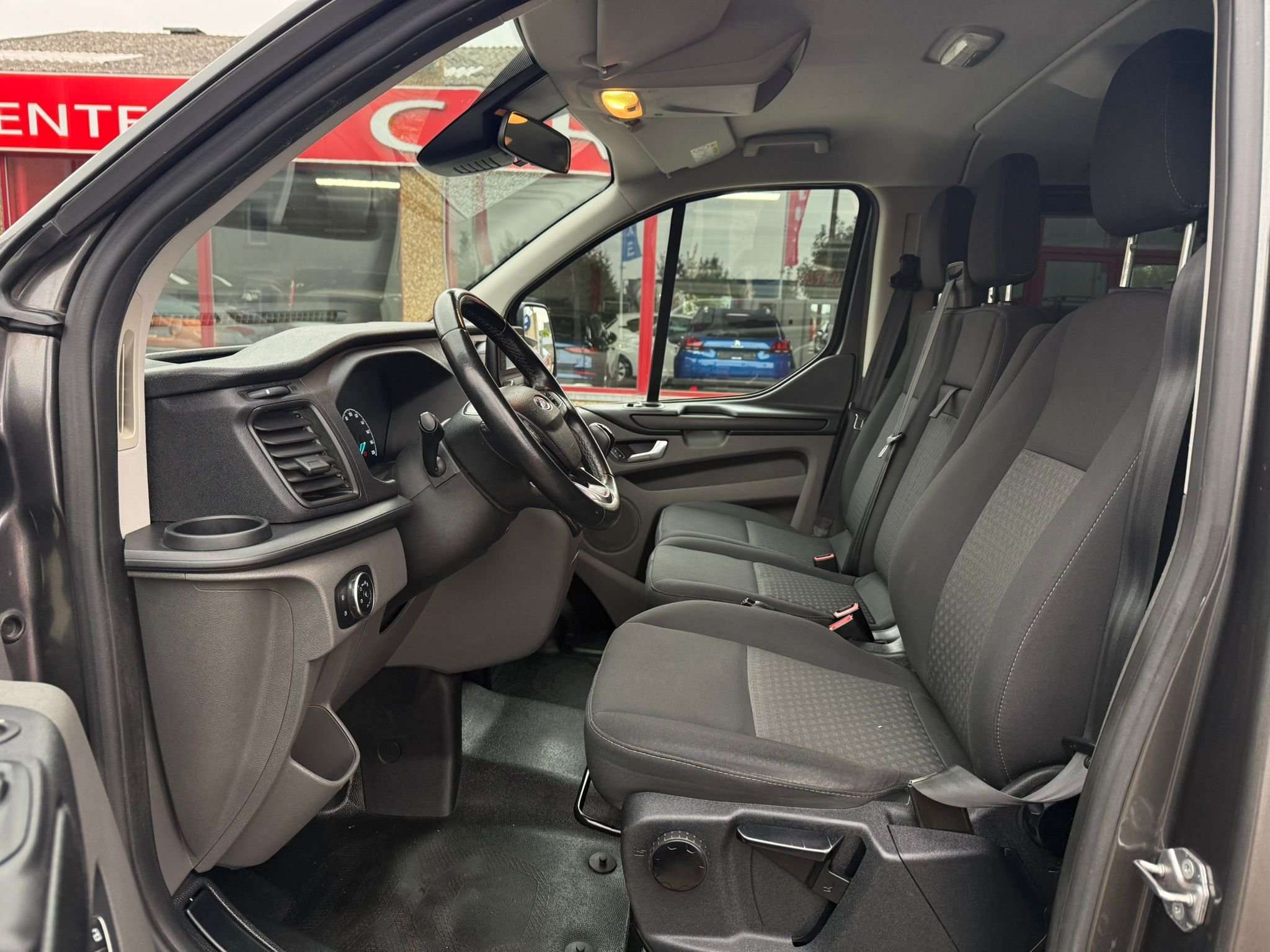 Ford Transit Custom 2.O TDCI   9 PLACES LONG LED