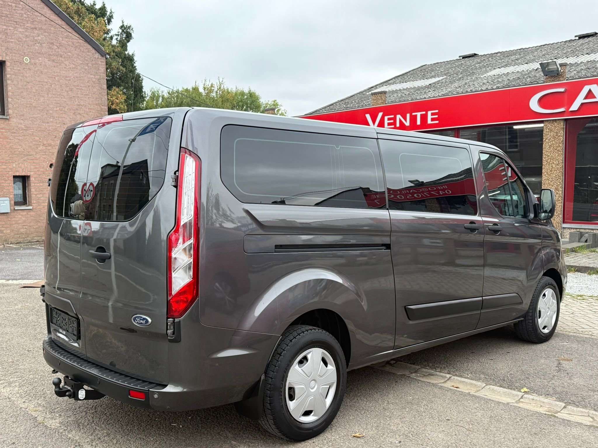 Ford Transit Custom 2.O TDCI   9 PLACES LONG LED