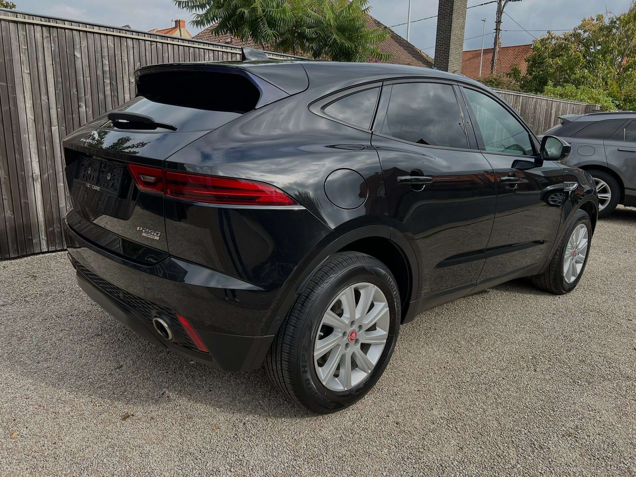 Jaguar E-Pace 2.0 T AWD S EXPORT/HANDELAAR NETTO: €9.083
