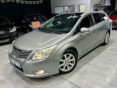 Toyota Avensis III SW 126 D-4D FAP SKYVIEW EDITION