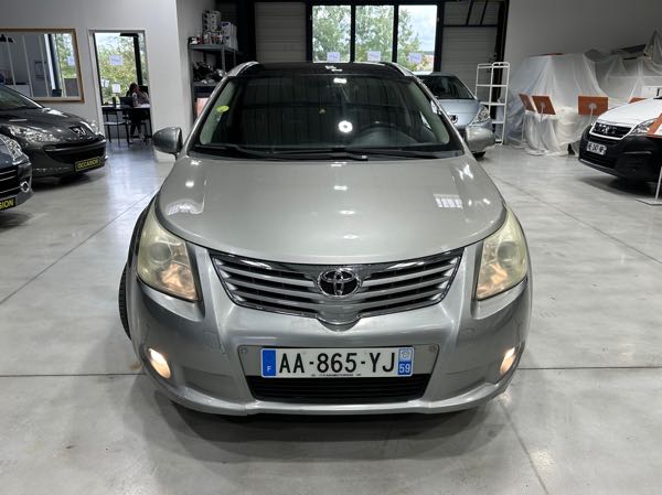 Toyota Avensis III SW 126 D-4D FAP SKYVIEW EDITION