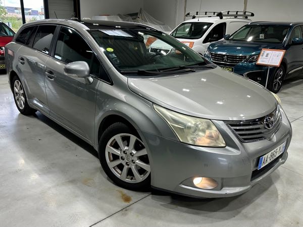 Toyota Avensis III SW 126 D-4D FAP SKYVIEW EDITION
