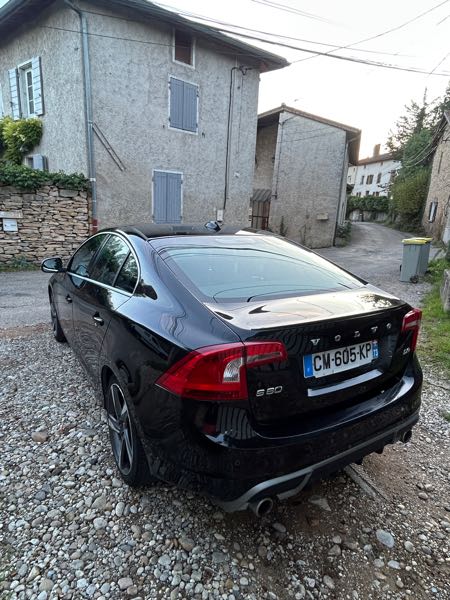 Volvo S60 II D3 163 R-DESIGN GEARTRONIC