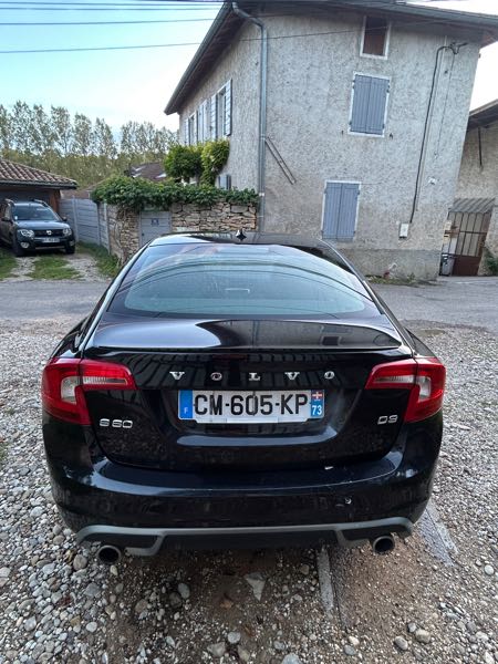 Volvo S60 II D3 163 R-DESIGN GEARTRONIC