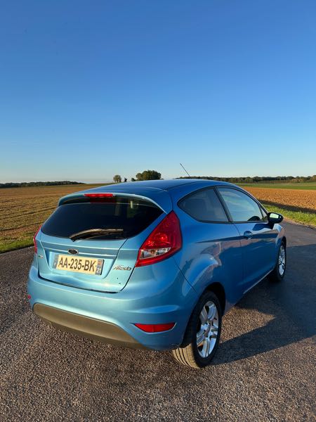 Ford Fiesta V 1400 TDCI 68 AMBIENTE 3P