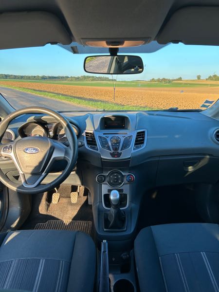 Ford Fiesta V 1400 TDCI 68 AMBIENTE 3P