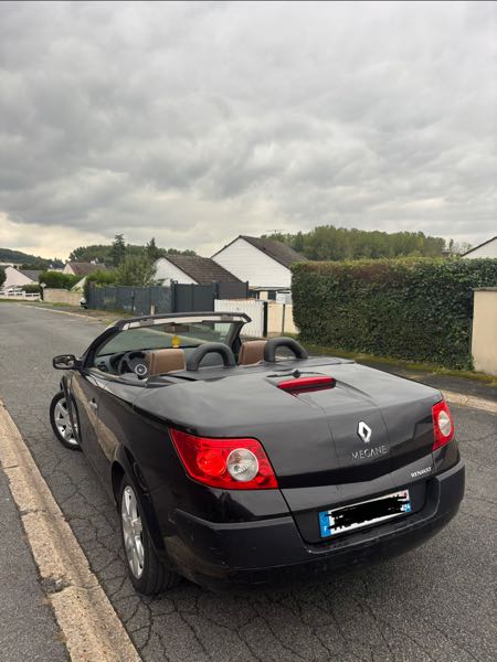 Renault Megane II (2) COUPE-CABRIOLET 2.0 DCI 150 DYNAMIQUE