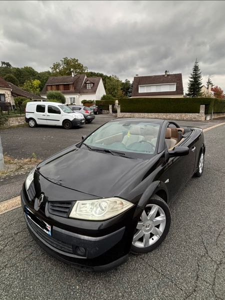 Renault Megane II (2) COUPE-CABRIOLET 2.0 DCI 150 DYNAMIQUE