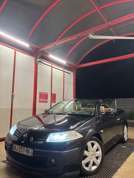 Renault Megane II (2) COUPE-CABRIOLET 2.0 DCI 150 DYNAMIQUE