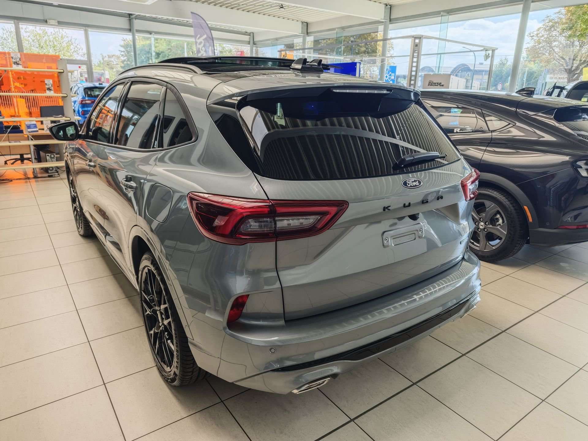 Ford Kuga ST-Line X 2.5i PHEV 243ch Auto - 0km