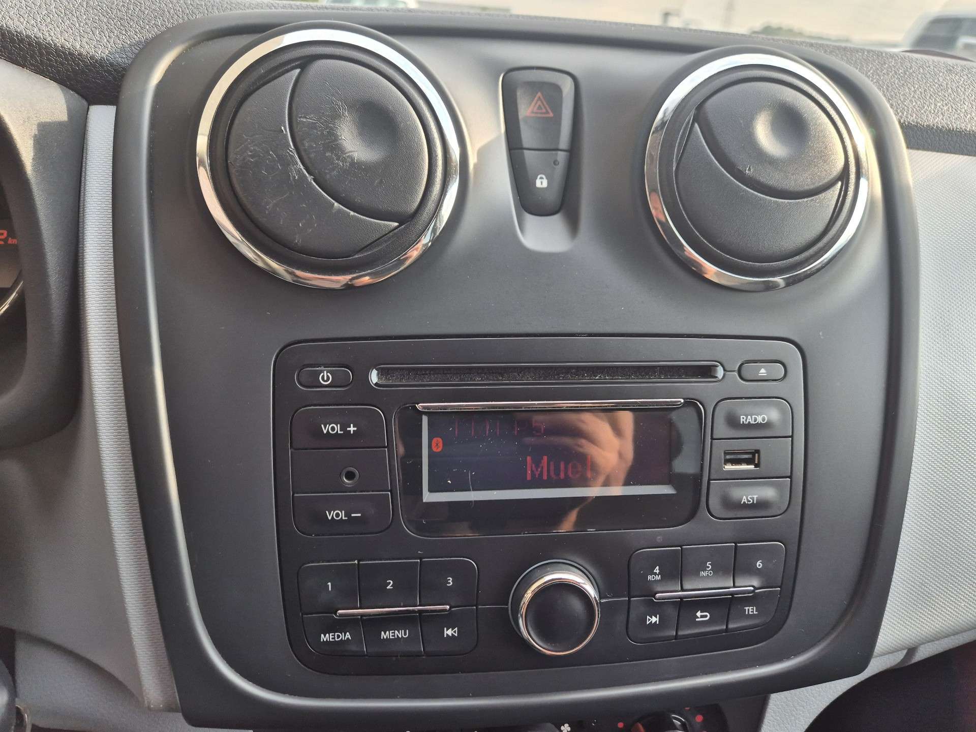 Dacia Sandero 1.2i/CLIM/USB/GARANTIE 12 MOIS//