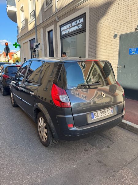 Renault Scenic II (2) 1.9 DCI 130 DYNAMIQUE