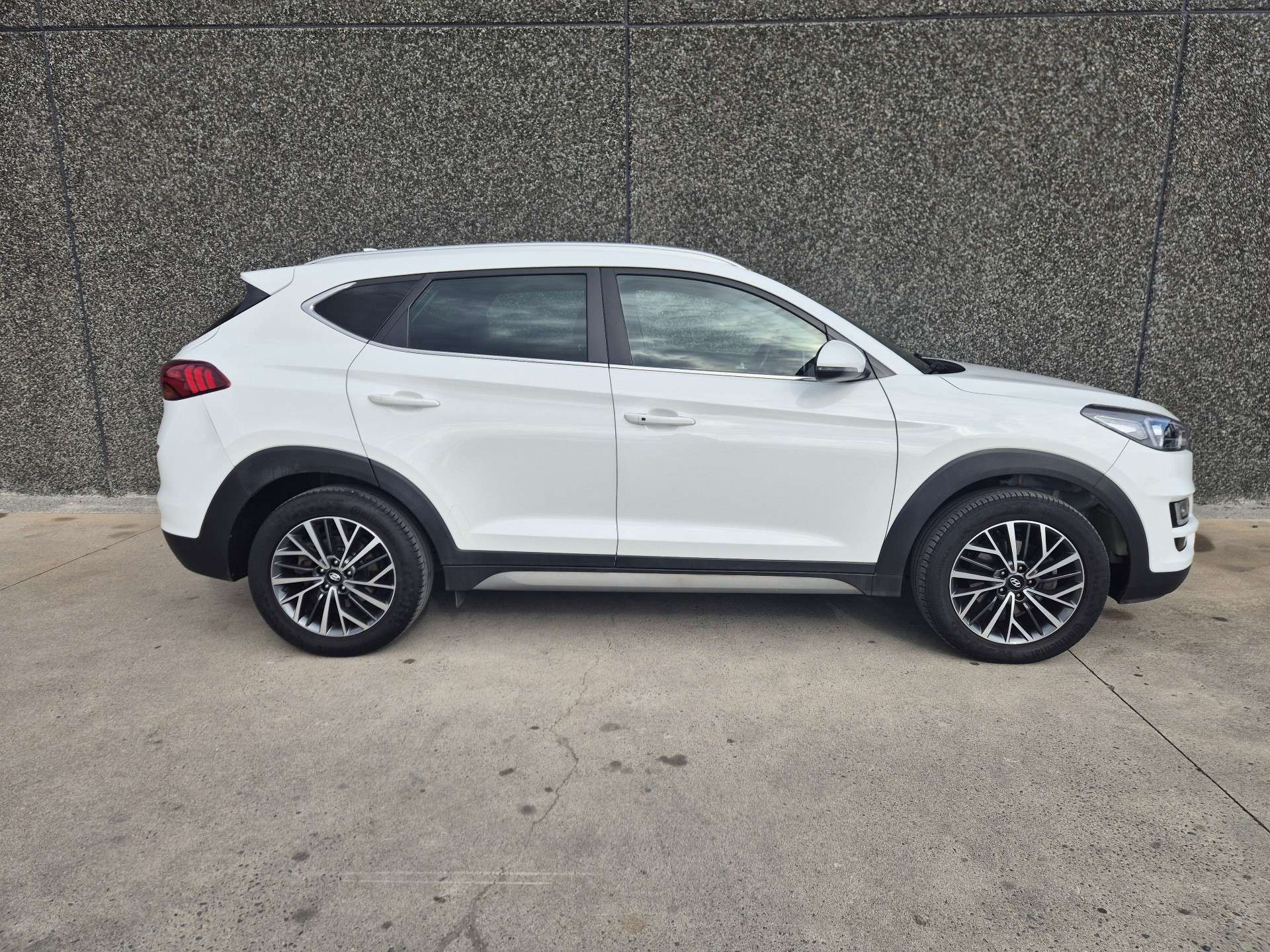 Hyundai TUCSON 1.6 T-GDi Premium//CARNET/CARPLAY/GARANTIE