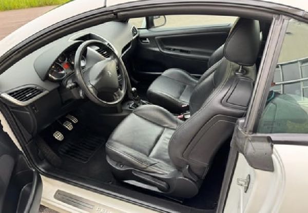 Peugeot 207 Peugeot 207 cc 1.6thp 156 ch Swiss edition