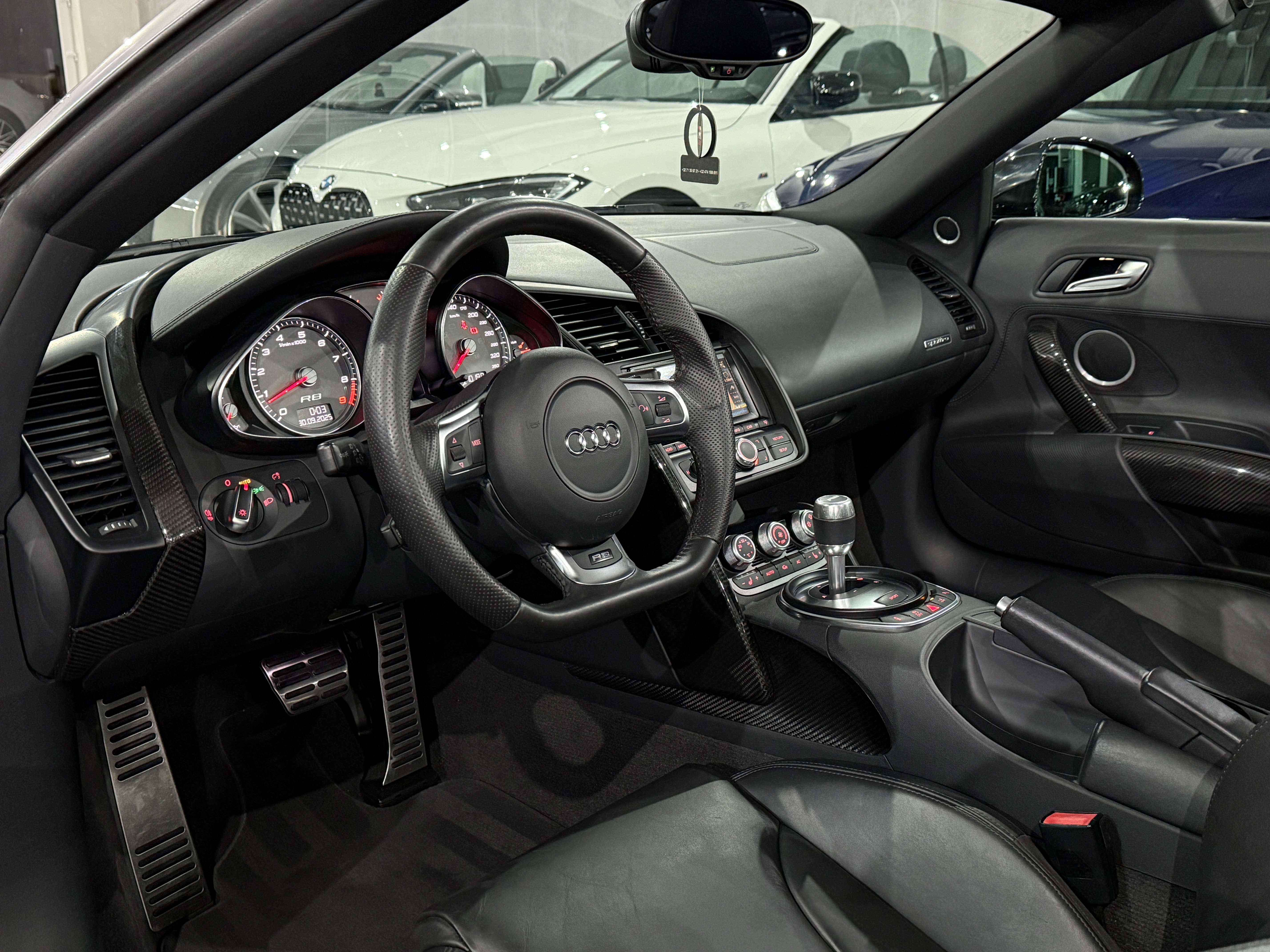 Audi R8 Spyder 4.2i V8 Quattro FSI S-Tronic Full Hist.