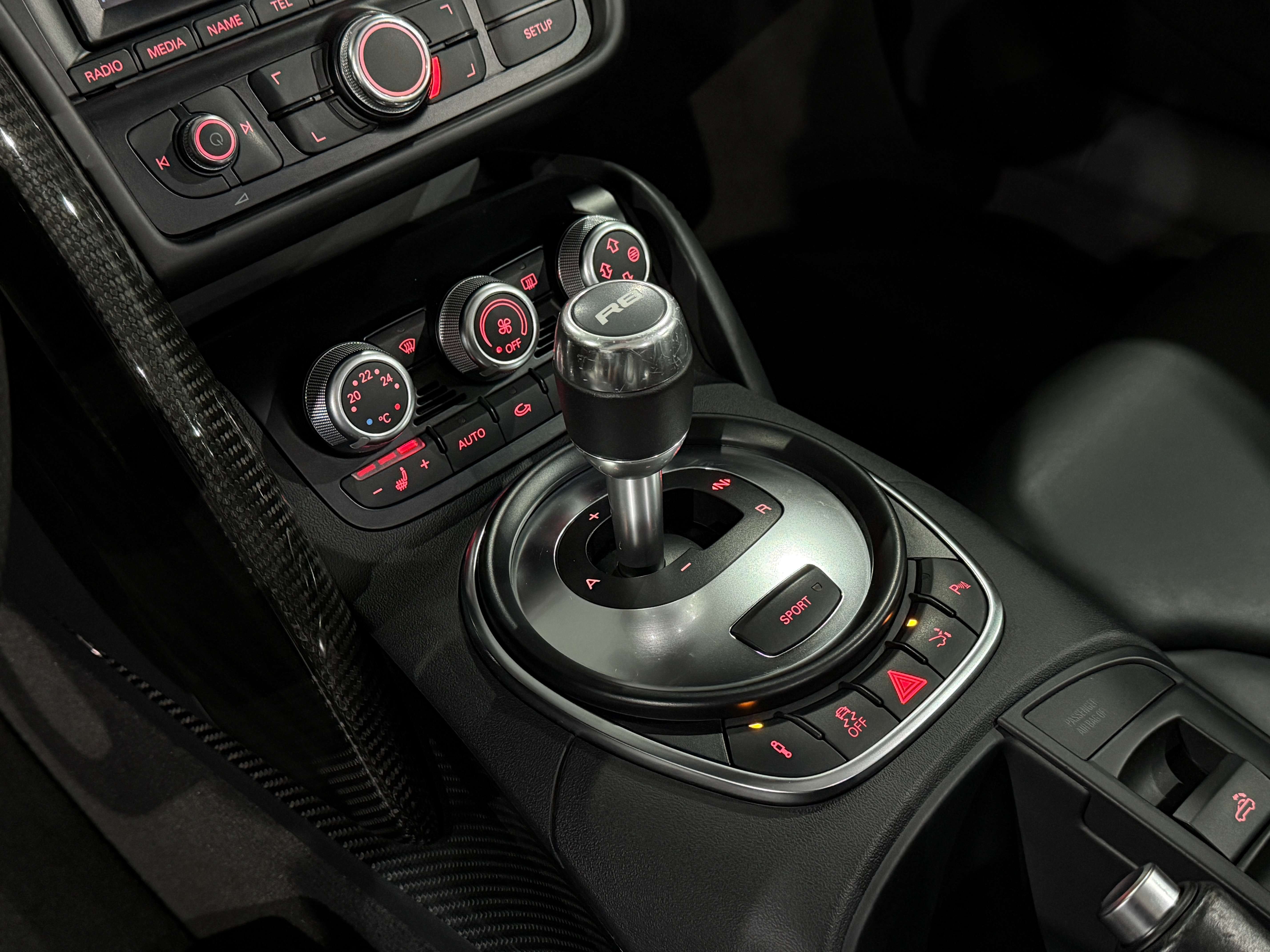 Audi R8 Spyder 4.2i V8 Quattro FSI S-Tronic Full Hist.