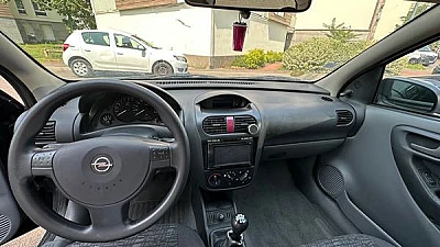 Opel Corsa III 1.2 16S COMFORT 3P