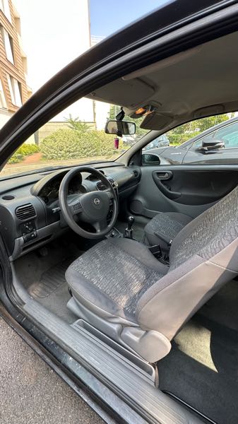 Opel Corsa III 1.2 16S COMFORT 3P