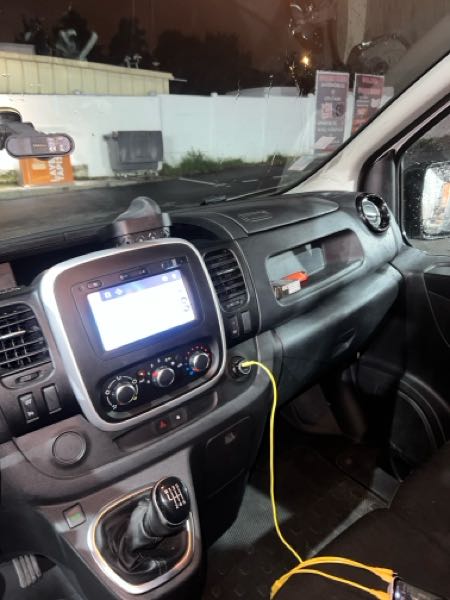 Renault Trafic III (2) CABINE GRAND CONFORT L2H1 1200 DCI 120