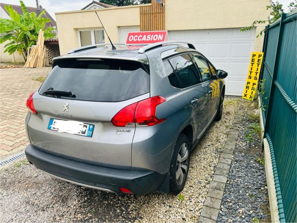 Peugeot 2008 1.6 E-HDI 115 ALLURE
