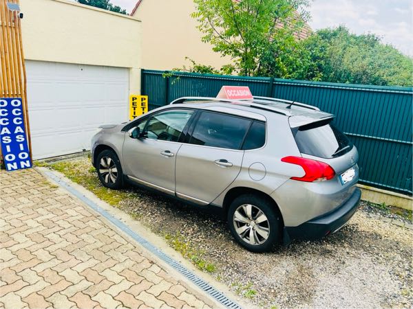 Peugeot 2008 1.6 E-HDI 115 ALLURE