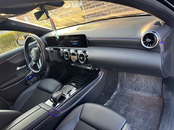 Mercedes-Benz Classe A IV BERLINE 200 BUSINESS LINE 7G-DCT