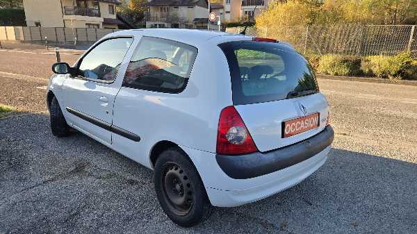Renault Clio II (2) 1.5 DCI 80 CONFORT PACK CLIM DYNAMIQUE 3P
