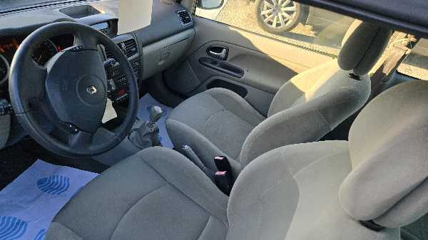 Renault Clio II (2) 1.5 DCI 80 CONFORT PACK CLIM DYNAMIQUE 3P