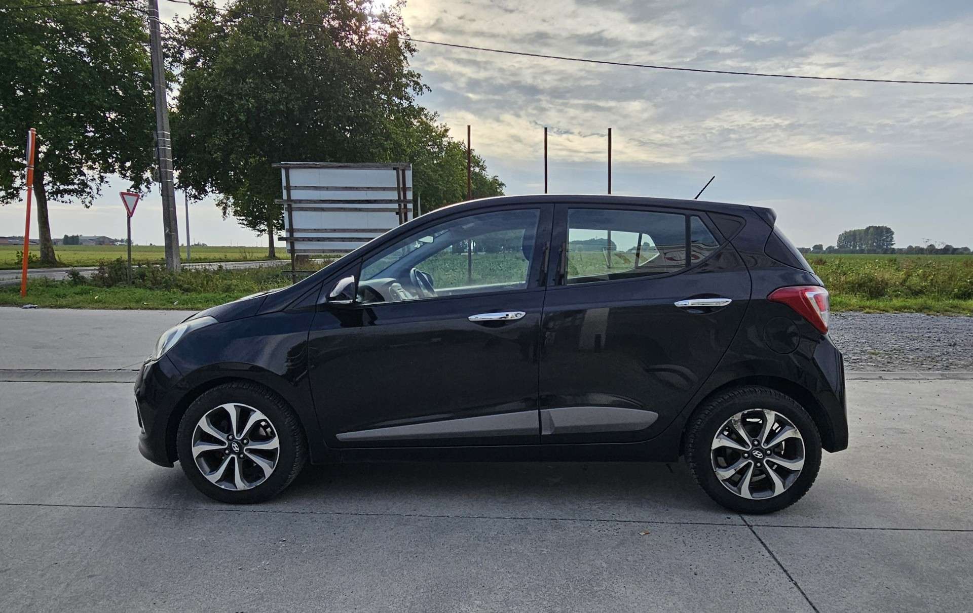 Hyundai i10 i10 1.2i Joy - Garantie 12 mois