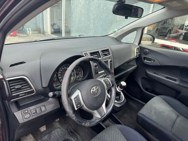 Toyota Yaris Verso Toyota VERSO-S 100 VVT-I DYNAMIC, Monospace