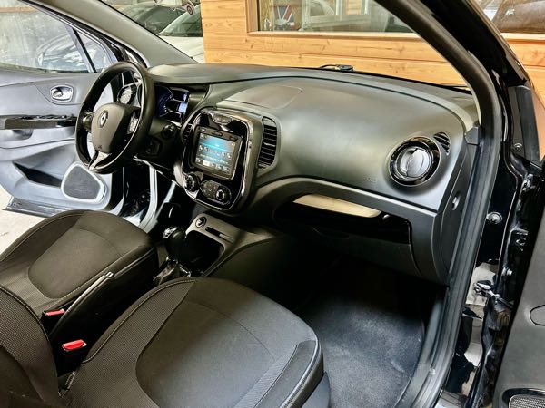 Renault Captur (2) 1.5 DCI 90 ZEN EDC boite automatique