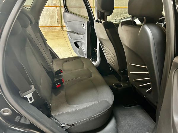 Renault Captur (2) 1.5 DCI 90 ZEN EDC boite automatique