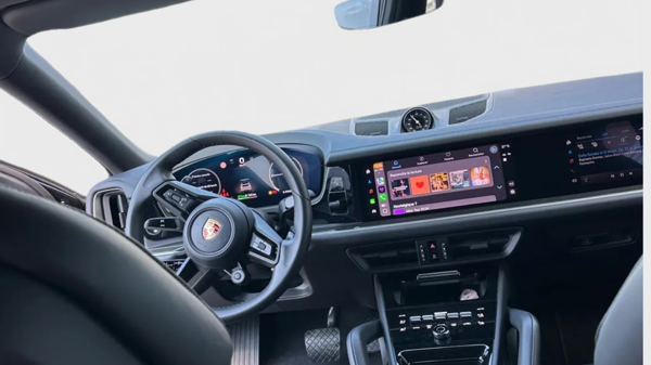 Porsche Cayenne PORSCHE CAYENNE E-HYBRID COUPÉ – 470 CH / FRANÇAIS