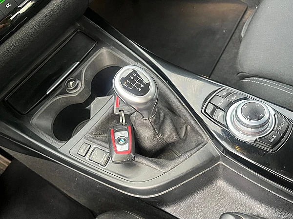 Used Bmw SERIE (F21/F20) 114D 95CH SPORT 5P, 2017 Model France