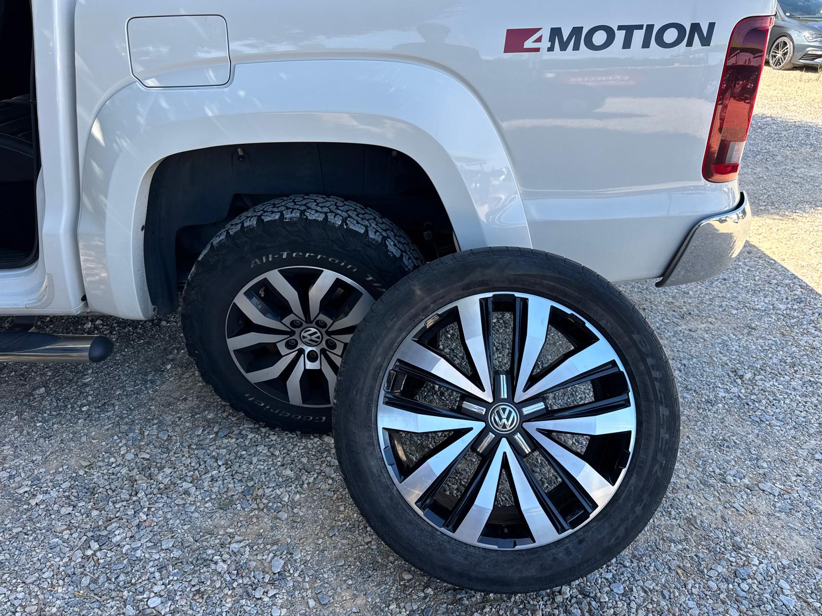 Volkswagen Amarok (3) 3.0 V6 TDI 224 4MOTION CARAT AUTO