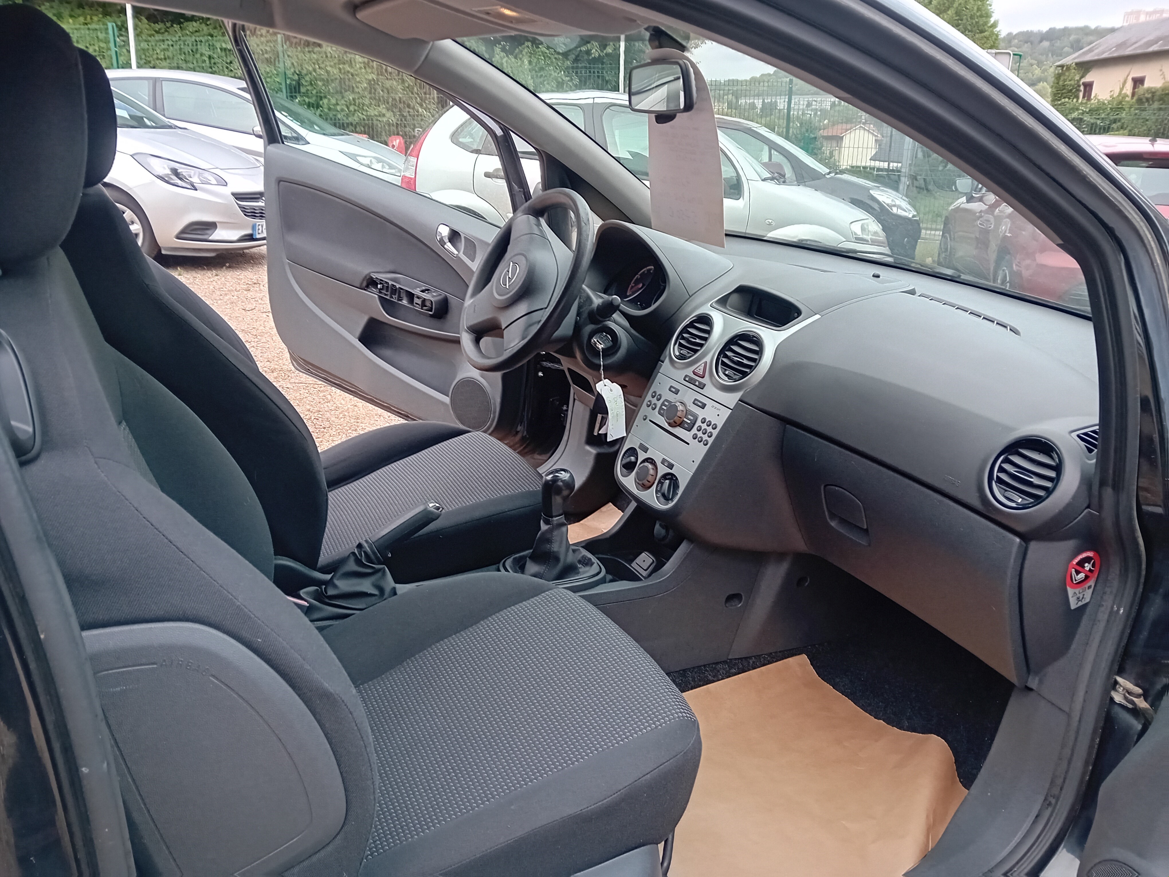 Opel Corsa IV (2) 1.0 TWINPORT 65 ESSENTIA 3P