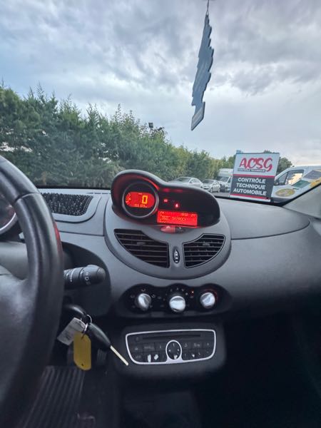 Renault Twingo II (2) 1.2 LEV 75 AUTHENTIQUE ECO2