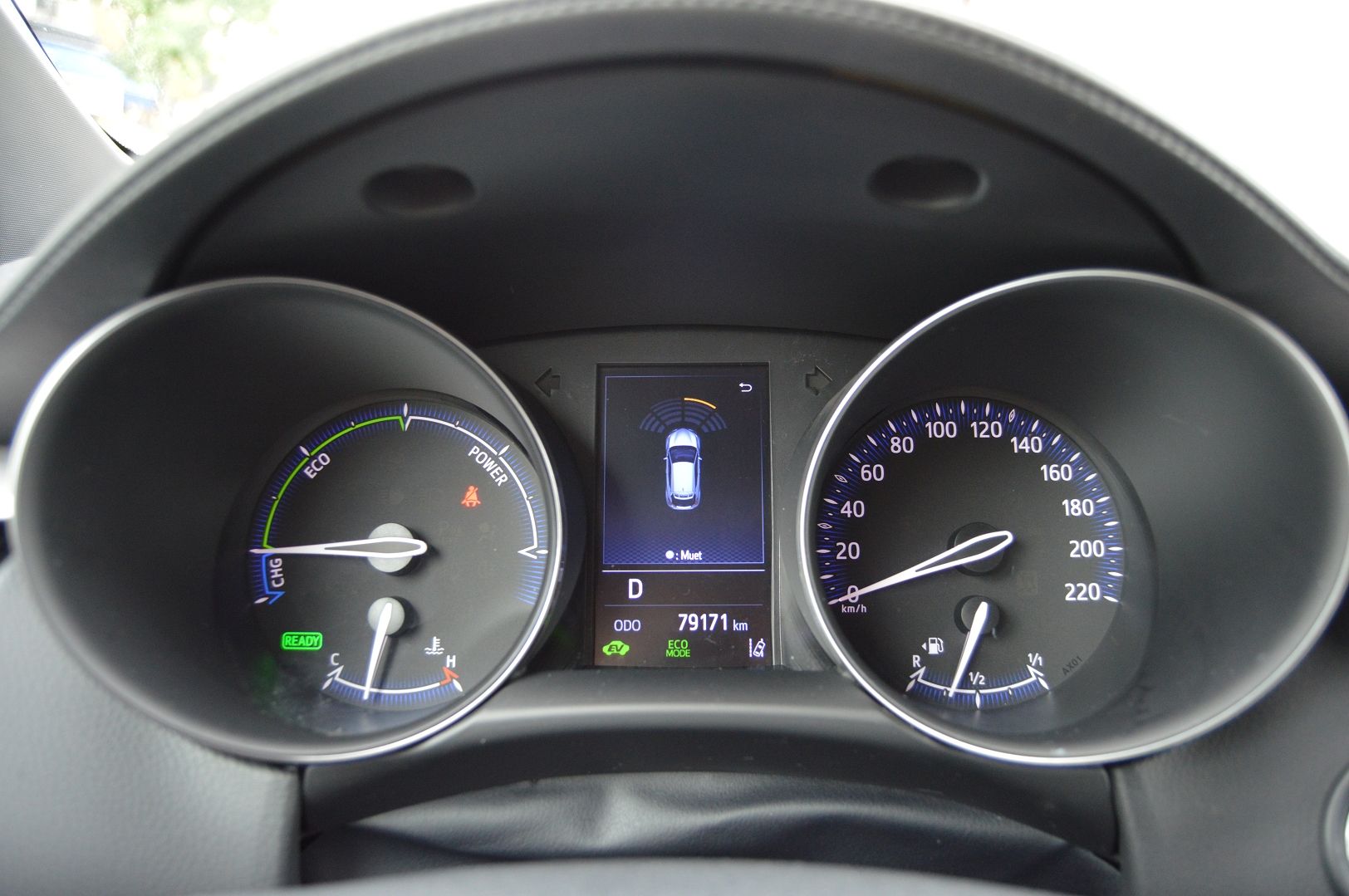 Toyota C-HR 122H DYNAMIC BUSINESS 2WD E-CVT + PROGRAMME BEYOND ZERO ACADEMY MY20