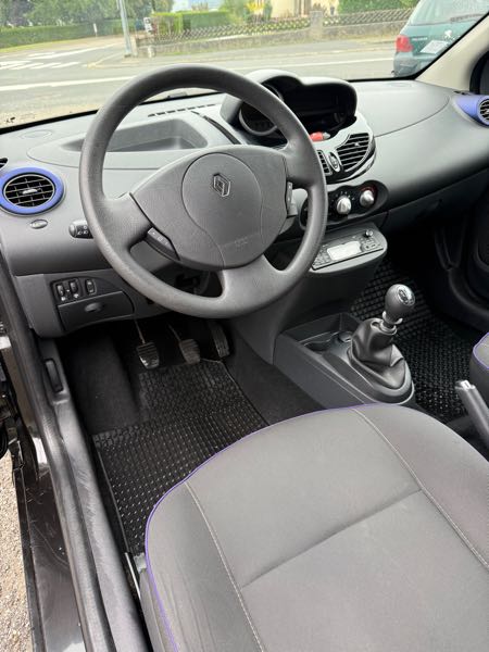 Renault Twingo II (2) 1.2 LEV 16V 75 EXPRESSION ECO2