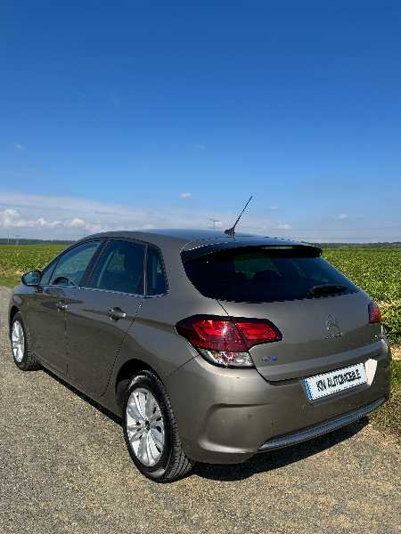 Citroen C4 II (2) 1.6 BLUEHDI 120 S&amp;S FEEL EAT6