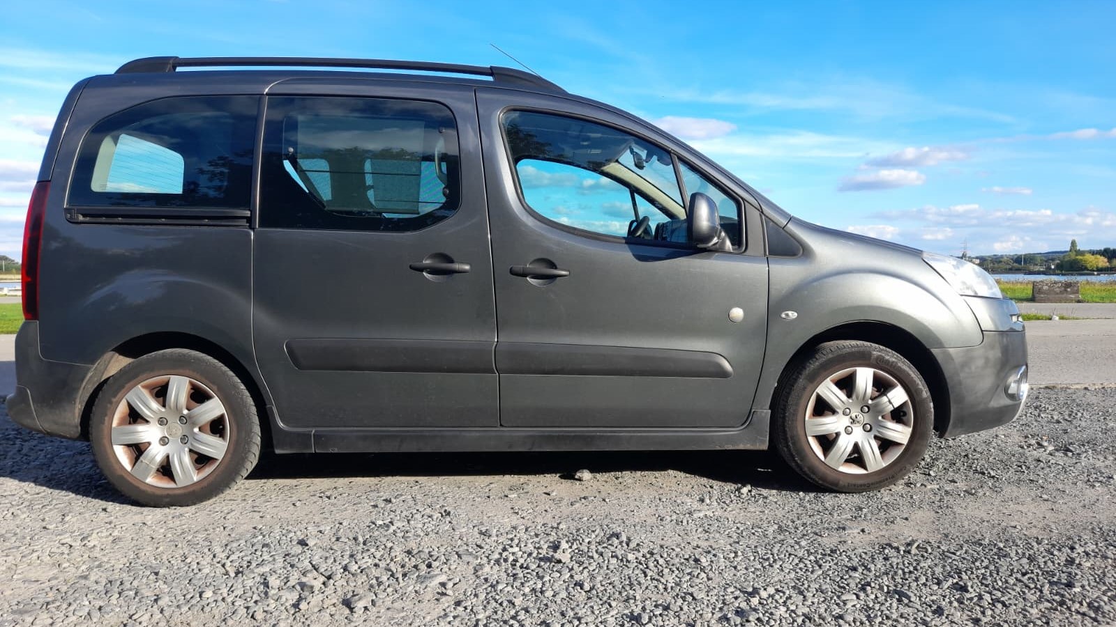 Peugeot Partner Tepee II 1.6 HDI 92 OUTDOOR