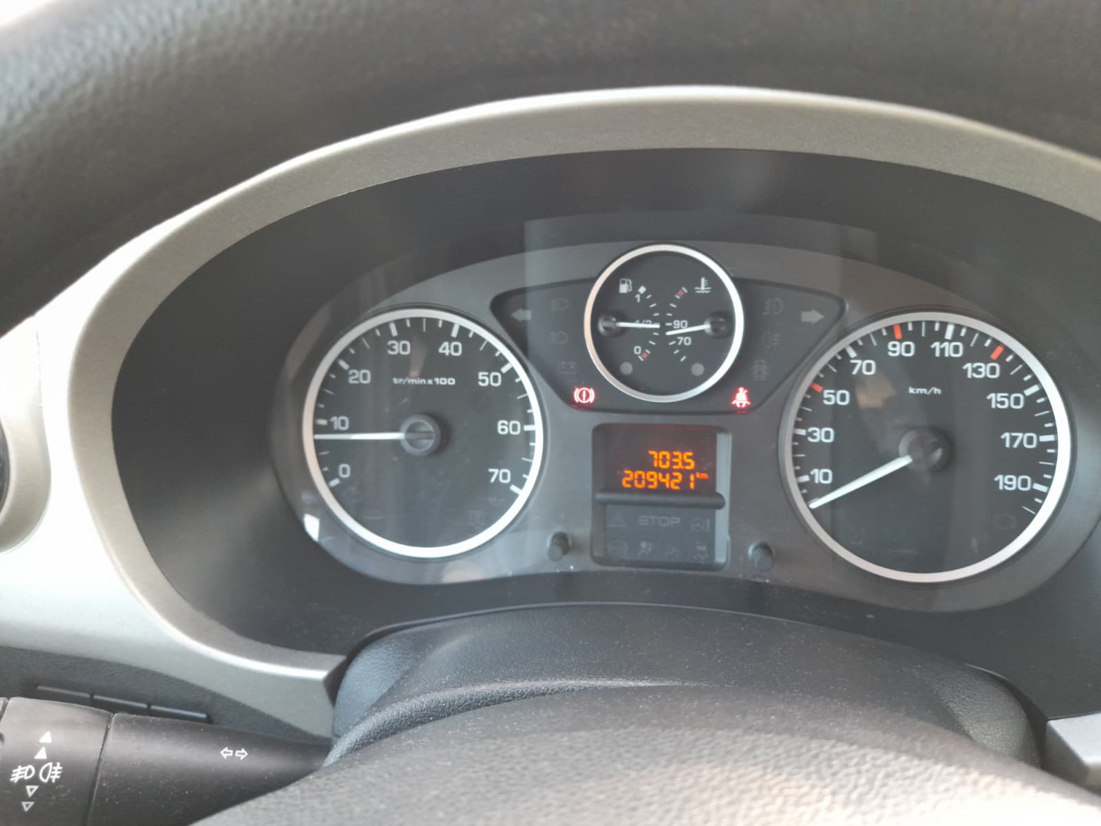 Peugeot Partner Tepee II 1.6 HDI 92 OUTDOOR